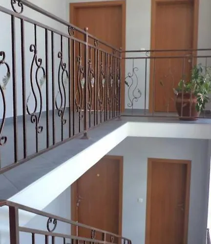 Happy Ring Guest بيت ضيافة هاسكوفو